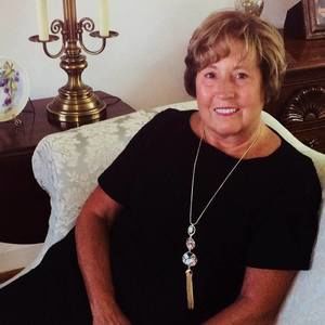 Meet your Posher, Debbie